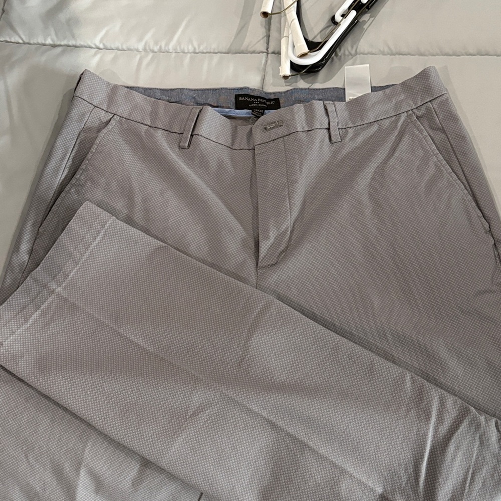 Banana Republic Men's Light Gray Dress Pants